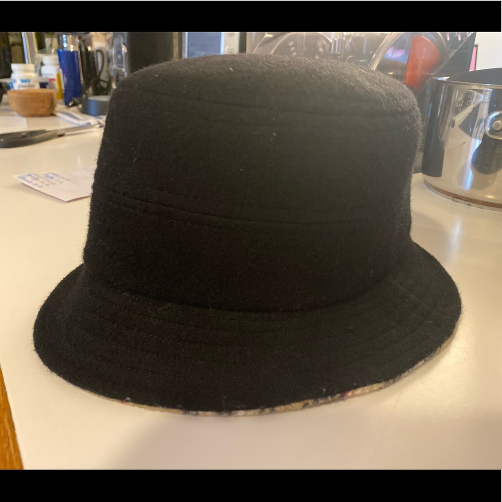 Burberry wool bucket hat